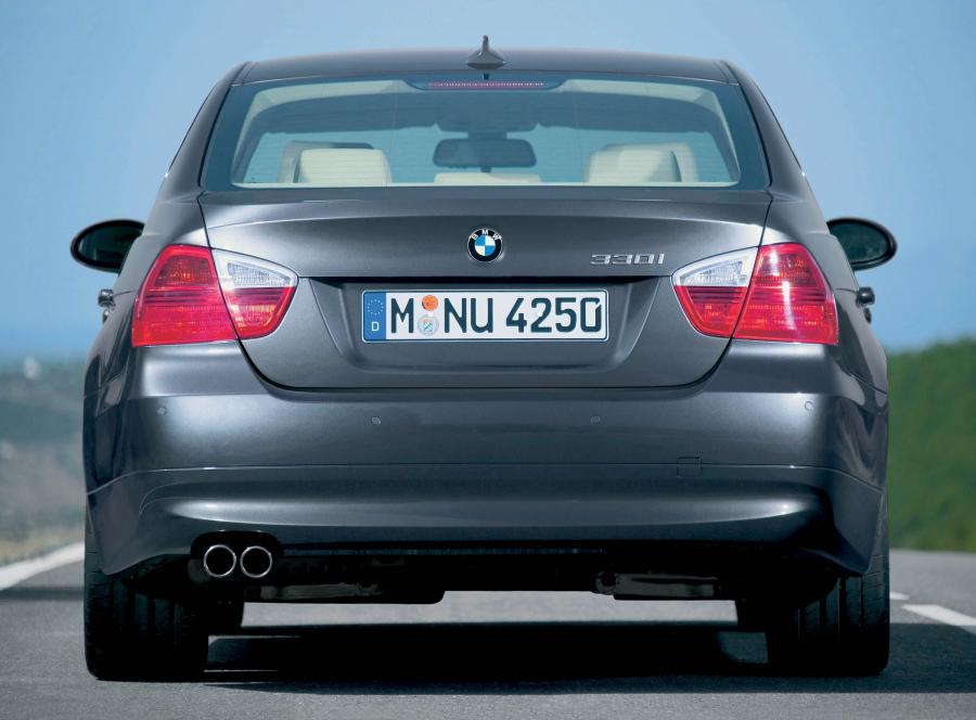  BMW 3-Series 2006 года  (фото 104 из 108)